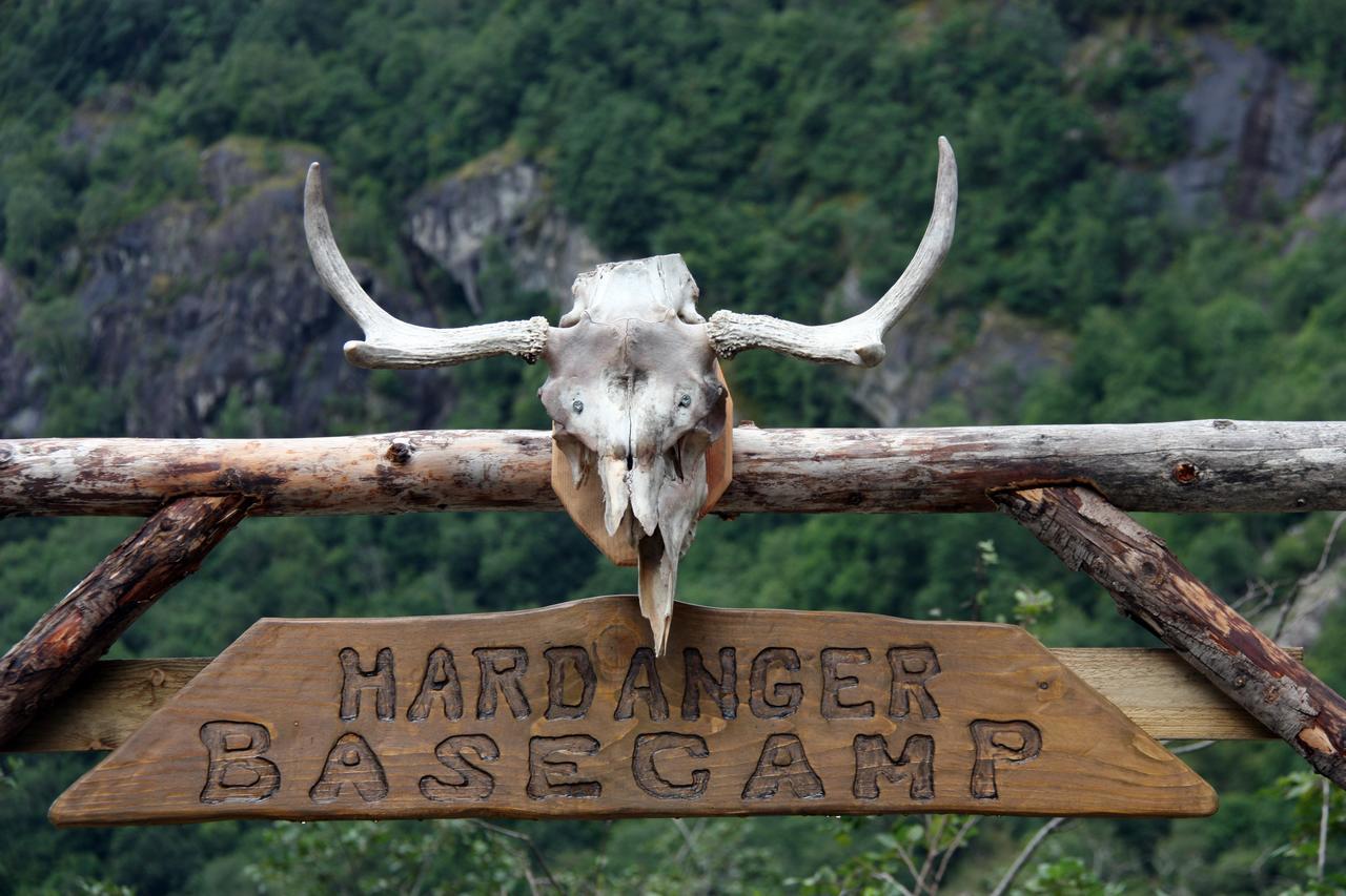 Hardanger Basecamp Hostel Osa Exterior photo